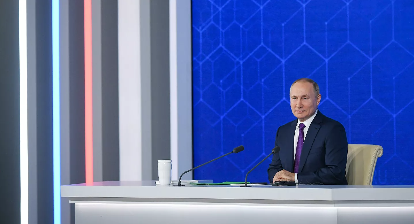Vlagyimir Putyin: Számuknak a demokrácia semmi