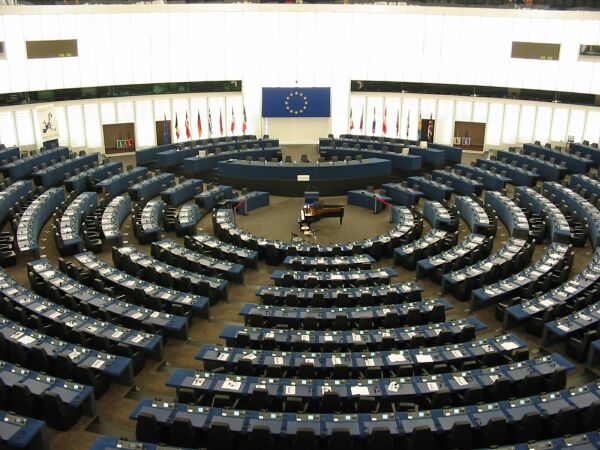 Már megint a negatív szereplők közé sorolják Magyarországot – márciusban szavaz is róla az EP