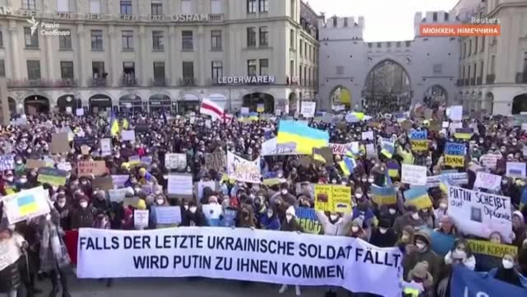Londonban méretes tüntetést tartottak Ukrajna mellett