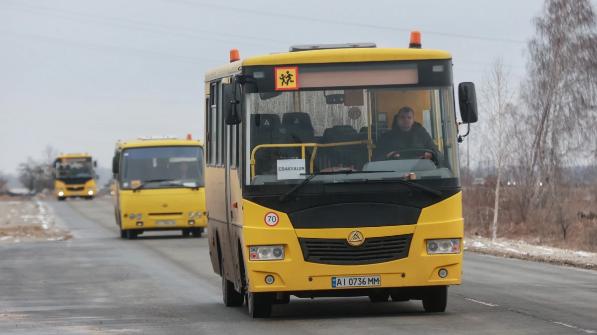 Mindössze négy civileket menekítő busz jutott ki tegnap Mariupolból