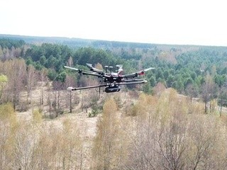 Drónfelvételek bizonyítják, hogy az oroszok felásták a sugárszennyezett csernobili erdőt