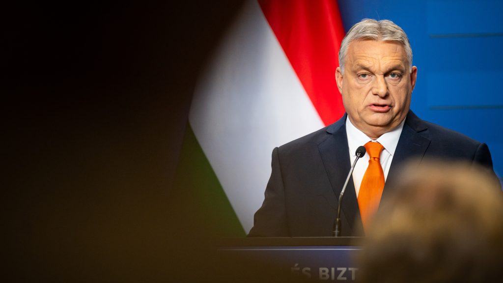Orbán levelet írt Brüsszelnek, hogy napirendre se vegyék az orosz olajembargót