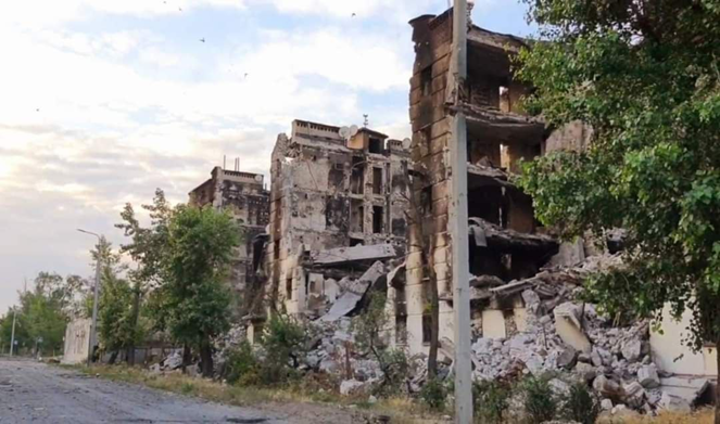 Elkezdődött az utolsó fontos luhanszki város ostroma