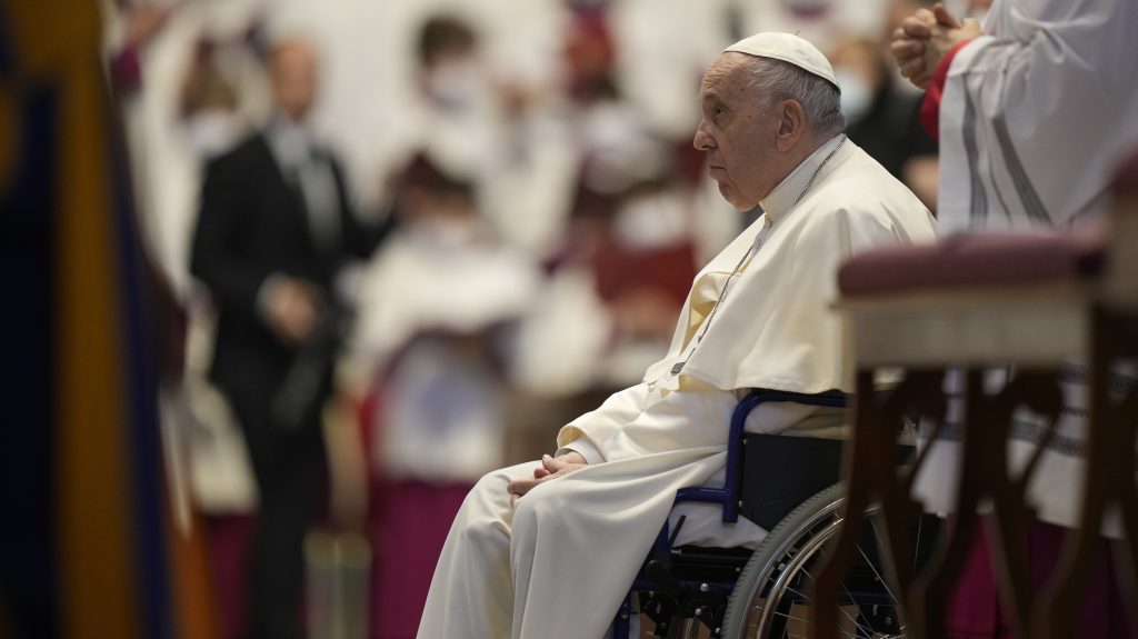 Vatikán nyilvánosságra hozta Ferenc pápa nyári programját, azóta azt találgatják, lemond-e