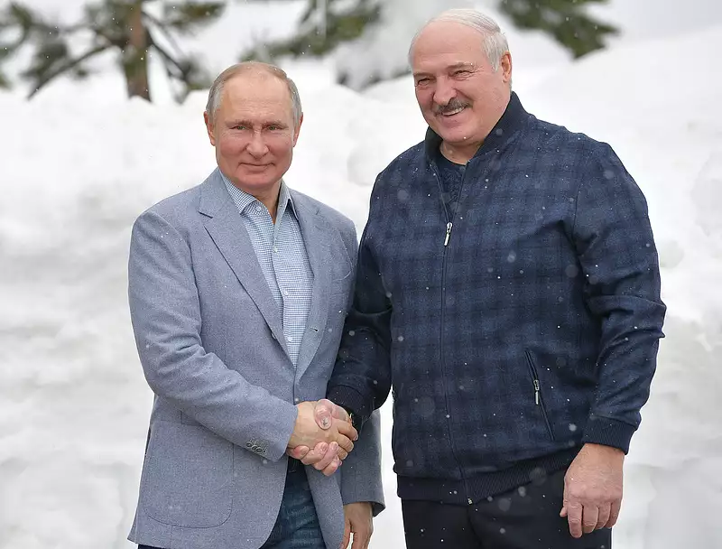 Putyin harcászati rakétákat ad Belarusznak