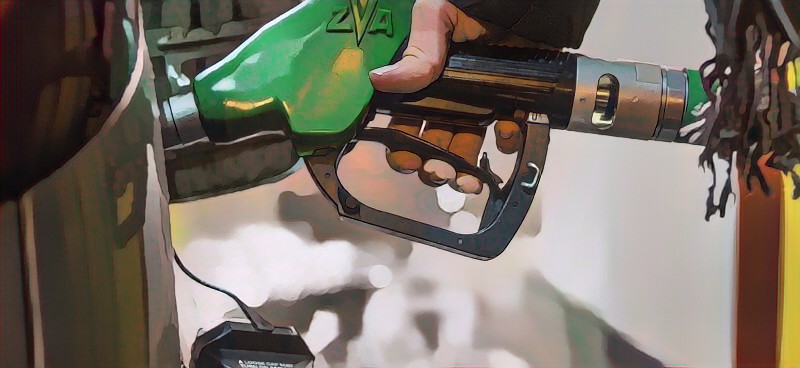 Jóval olcsóbb lesz a benzin, persze a hatósági ár miatt a legtöbbeknek mindegy