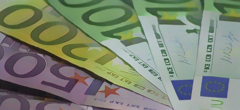 Mi lesz a forinttal? Lesz még 400 alatt az euró?