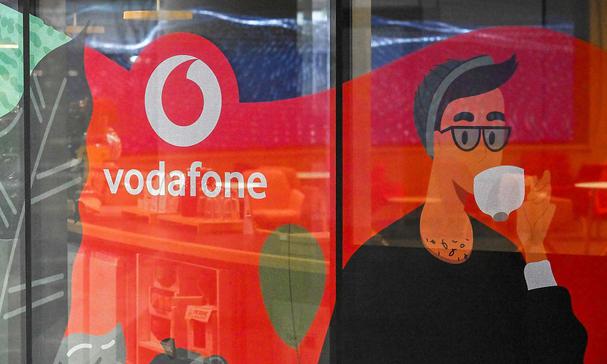 A Vodafone üzletet ad el Magyarországon. Most az Orbán-kormány irányíthatja a mobiltelefon szektorát