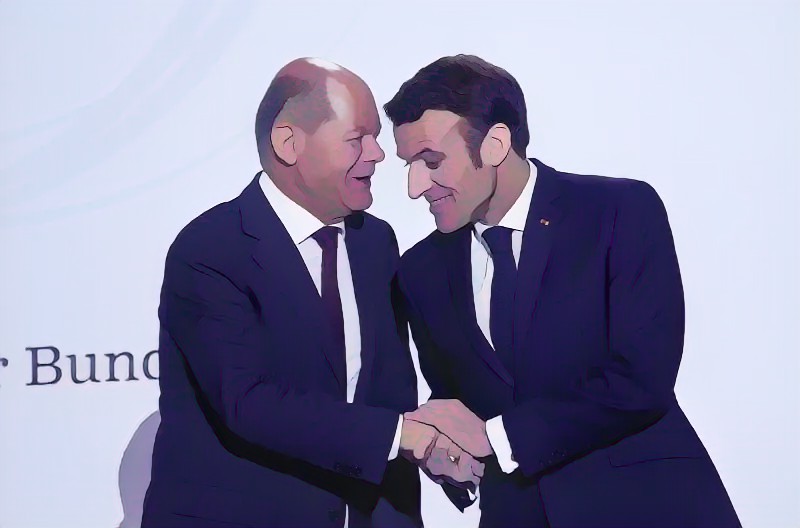 Emmanuel Macron: Új energetikai modellt kell építeni