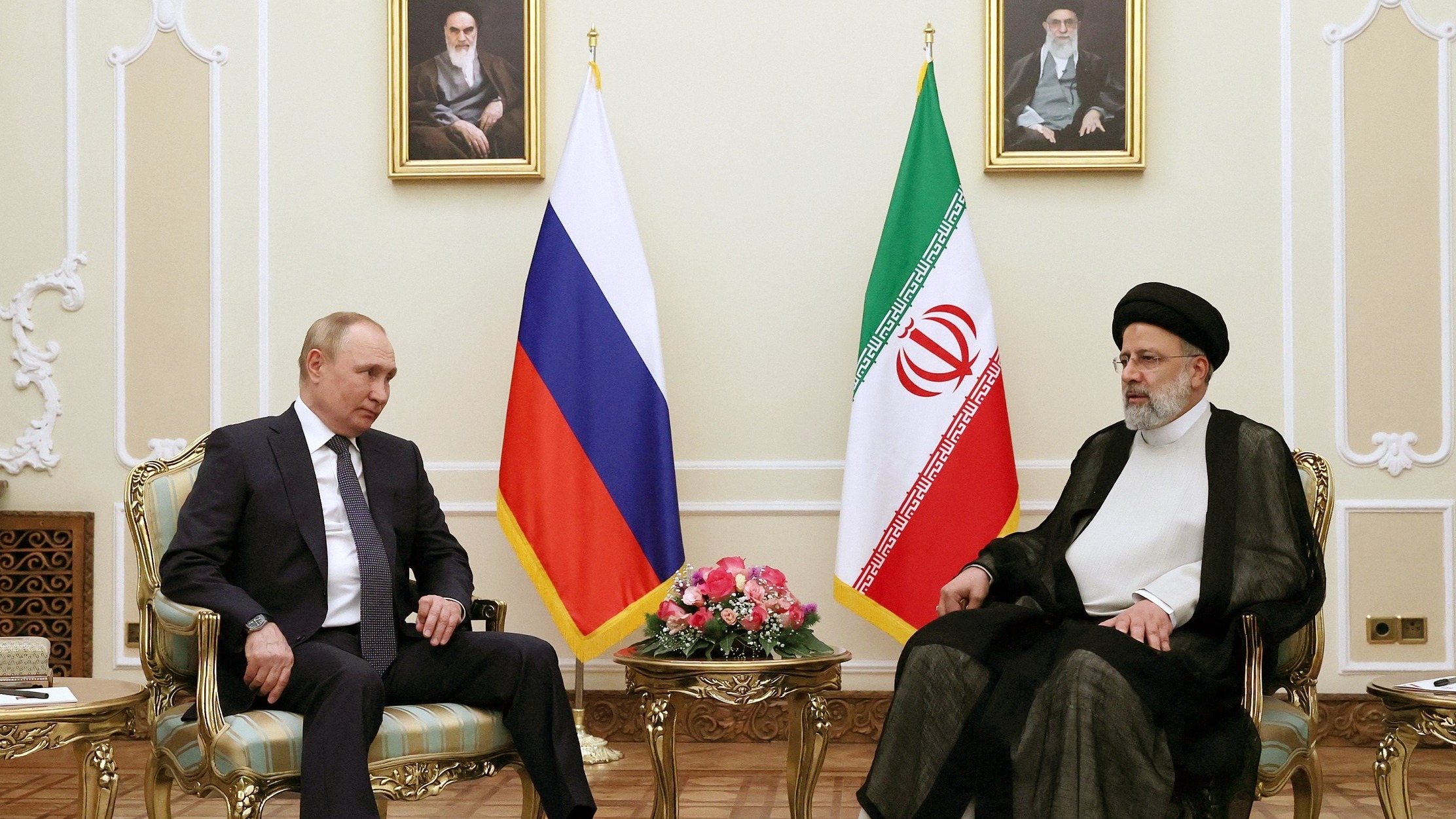 A világot fenyegető szituációs együttműködés: miért kell leállítani az Oroszország és Irán közötti együttműködést?