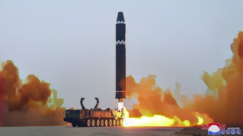 Észak-Korea elismerte, hogy rakétát lőtt ki Japán felé