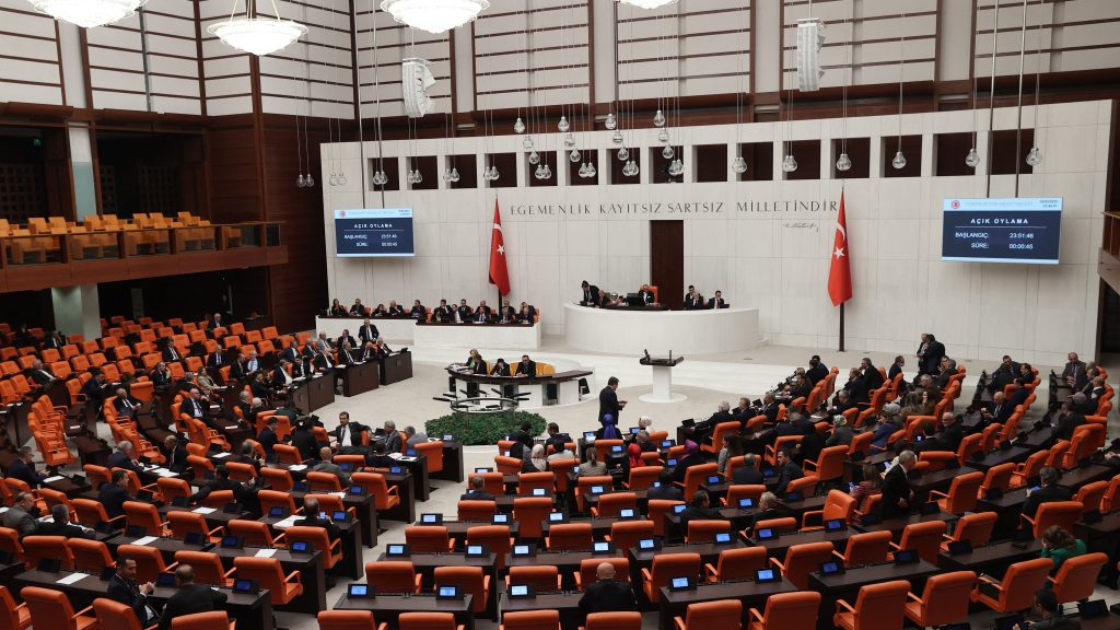 Utolsóként a török parlament is jóváhagyta a finn NATO-csatlakozást