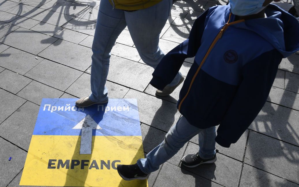 Az ukrajnai menekültek továbbra is ingyen utazhatnak a BKK járatain