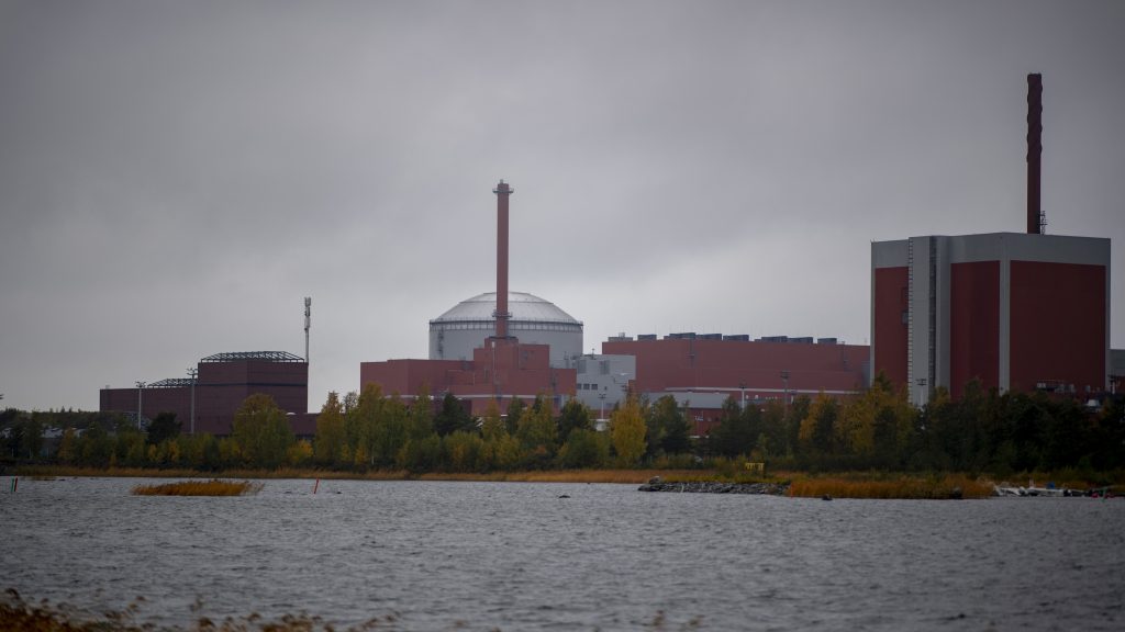 Megkezdte az áramtermelést Európa legnagyobb atomerőműve