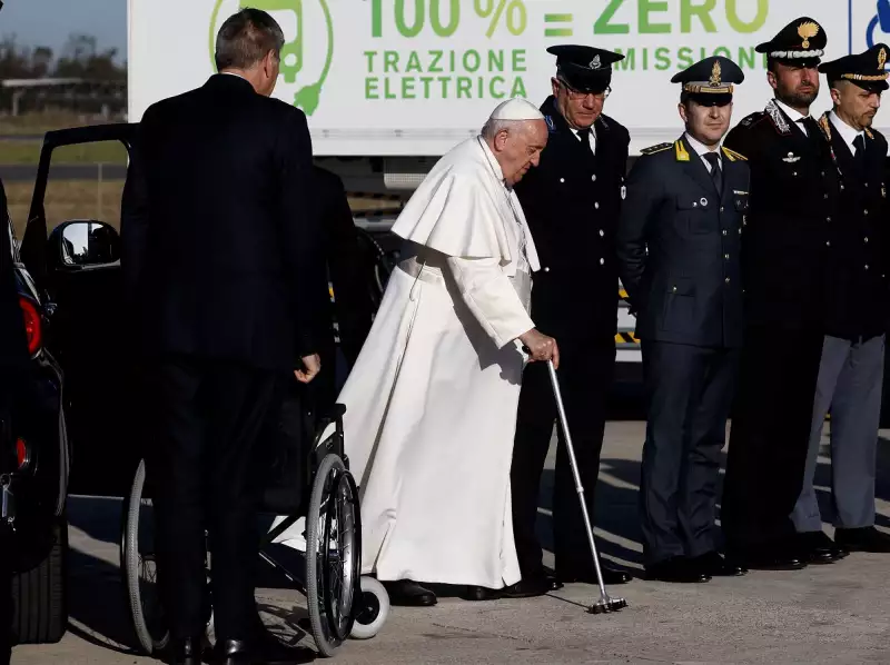 Eljött a nagy nap: hamarosan Budapestre érkezik Ferenc pápa