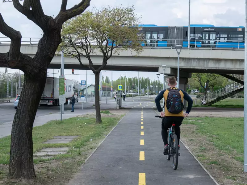 Kiderült, mi lesz a metrópótló buszsávjaiból: kerékpársáv