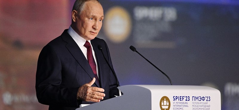 Súlyos ukrán veszteségekről és a nukleáris fegyverek bevetésének szükségtelenségéről beszélt Putyin