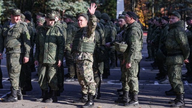 Az Ukrán Fegyveres Erők vezérkara: az Orosz Föderációban drogfüggőket és hepatitisben szenvedőket mozgósítanak a hadsereg soraiba