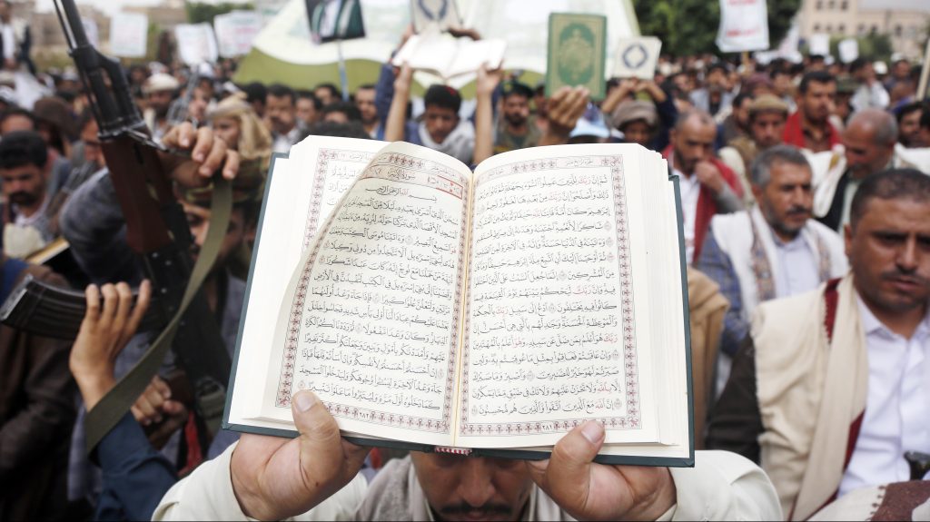 Hamarosan törvény tilthatja Dániában, hogy bárki Koránt égessen