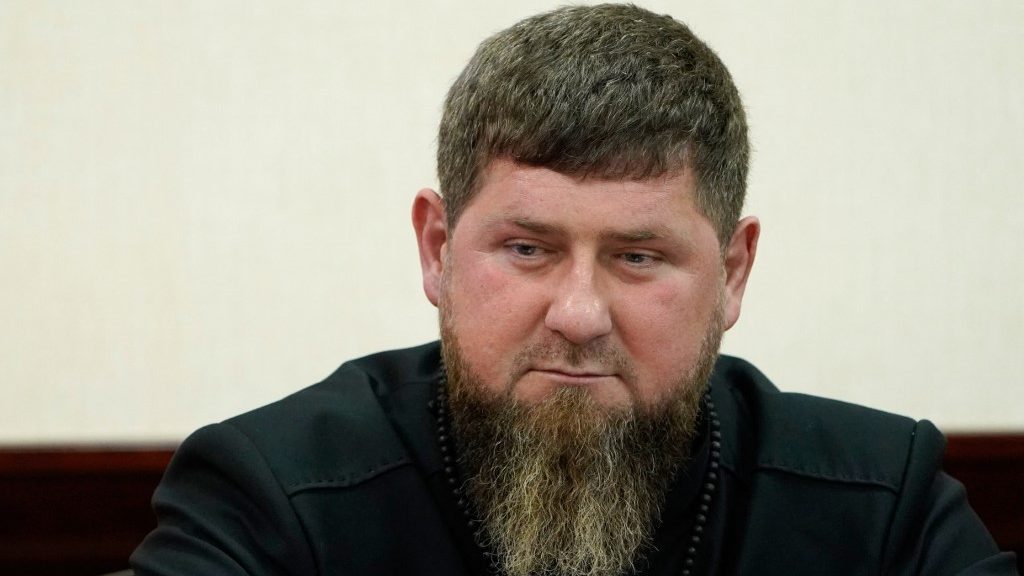 Kómában lehet a csecsen vezér, kritikus az állapota