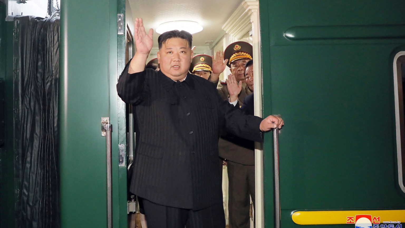 Kim Dzsongun zöld páncélvonata berobogott orosz földre
