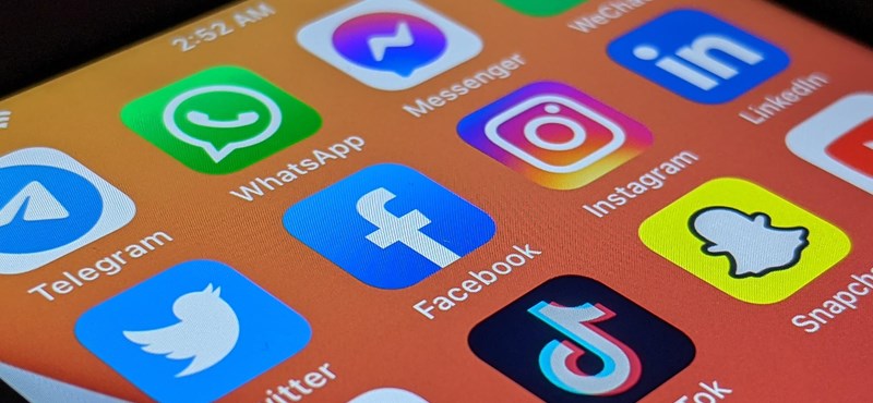 Ütős funkció érkezik a Facebookra és az Instagramba: teljesen átszabhatja a fotóit a mesterséges intelligenciával
