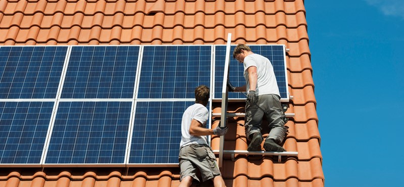 A kormány elárulta, mi vár a napelemes háztartásokra