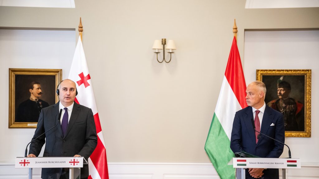Szalay-Bobrovniczky: Magyarország támogatja Georgia uniós integrációját