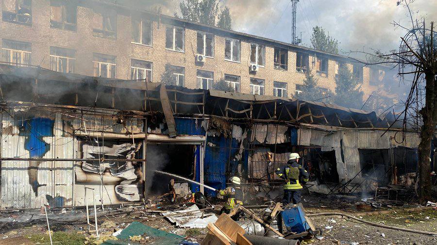 Újabb orosz háborús bűn: az orosz hadsereg ágyúzta Konsztantinovka központját, sok civil meghalt