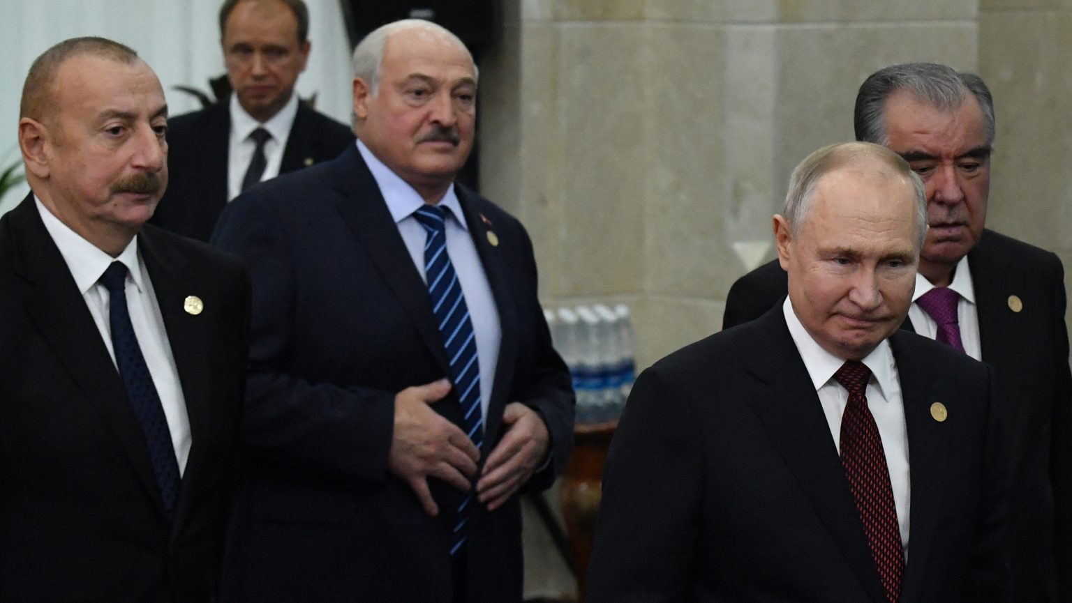 Lukasenka tűzszünetet sürget, béketárgyalásokra és megegyezésre van szükség szerinte