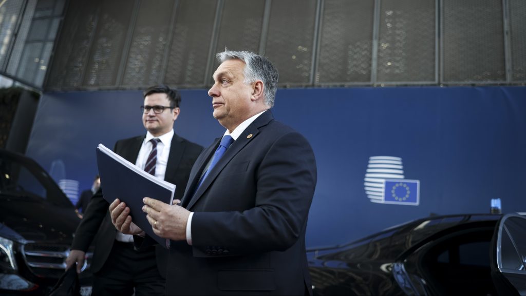 Konszenzus az EP-ben: nem szabad megnyitni a pénzcsapot, elégtelen a magyar bírói rendszer reformja