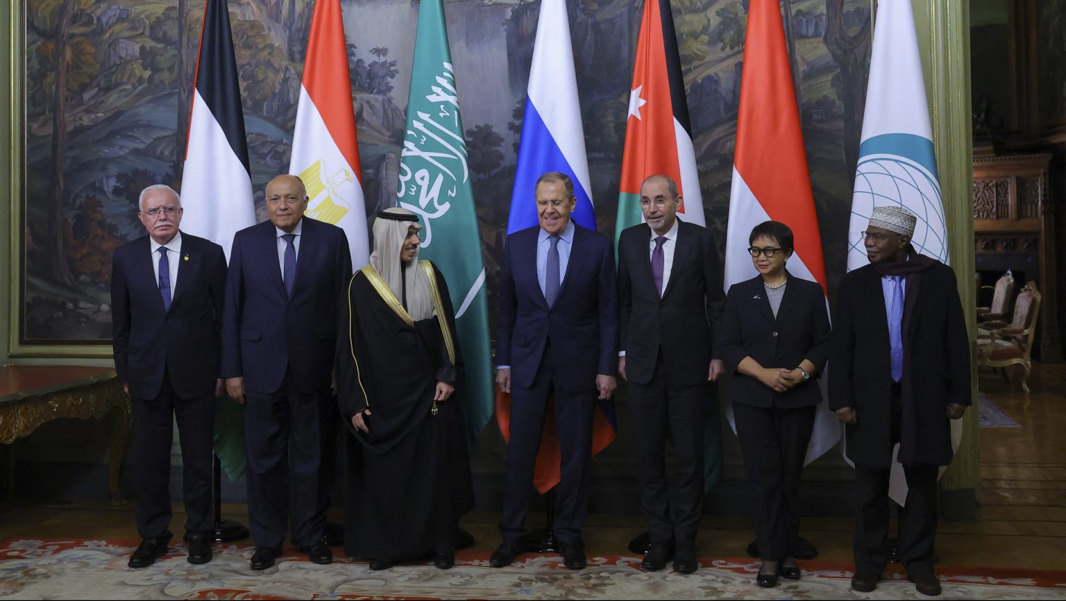 Lavrov az Arab Liga képviselőivel tárgyalt Moszkvában