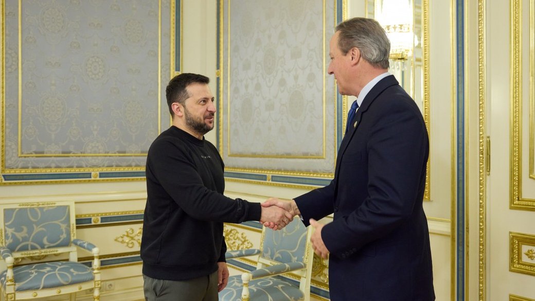 Kijevbe vezetett David Cameron első hivatali útja