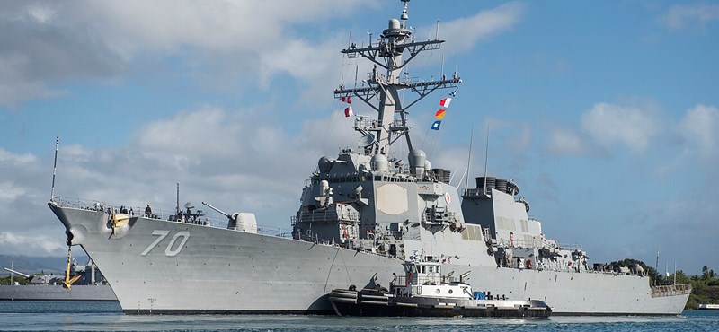 Amerikai hadihajó érkezett a Dél-kínai-tenger vitatott területéhez