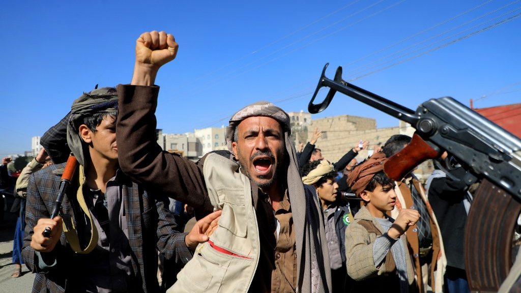 A brit és az amerikai légierő közösen indított támadásokat a jemeni húszi lázadók ellen – videó