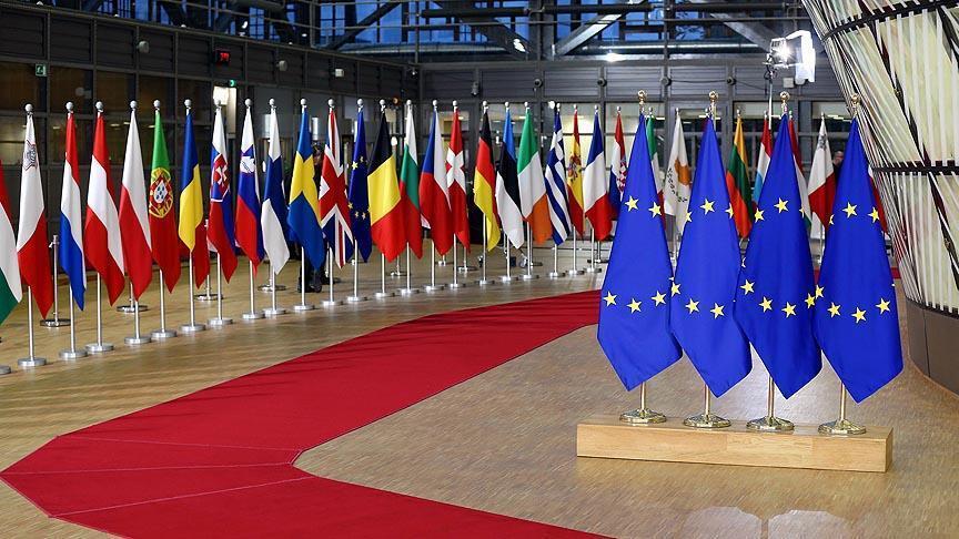Az Európai Tanács csúcstalálkozója: a segélyek Ukrajnának juttatása megerősíti az ukrán fegyveres erőket, és befektetésnek lesz az európai békés jövőbe