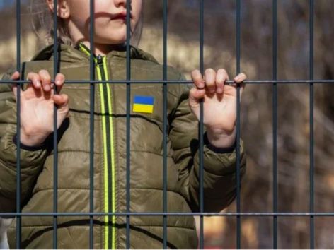 Putyin aláírta a rendeletet, amely szerint az ukrán árvák és szülői gondozás nélkül élő gyermekek egyszerűsített eljárásban kaphatják meg az orosz állampolgárságot