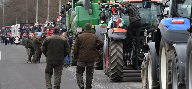 Fideszes politikusok és a CÖF-CÖKA vezetésével tüntettek Záhonynál az ukrán gabonaimport ellen