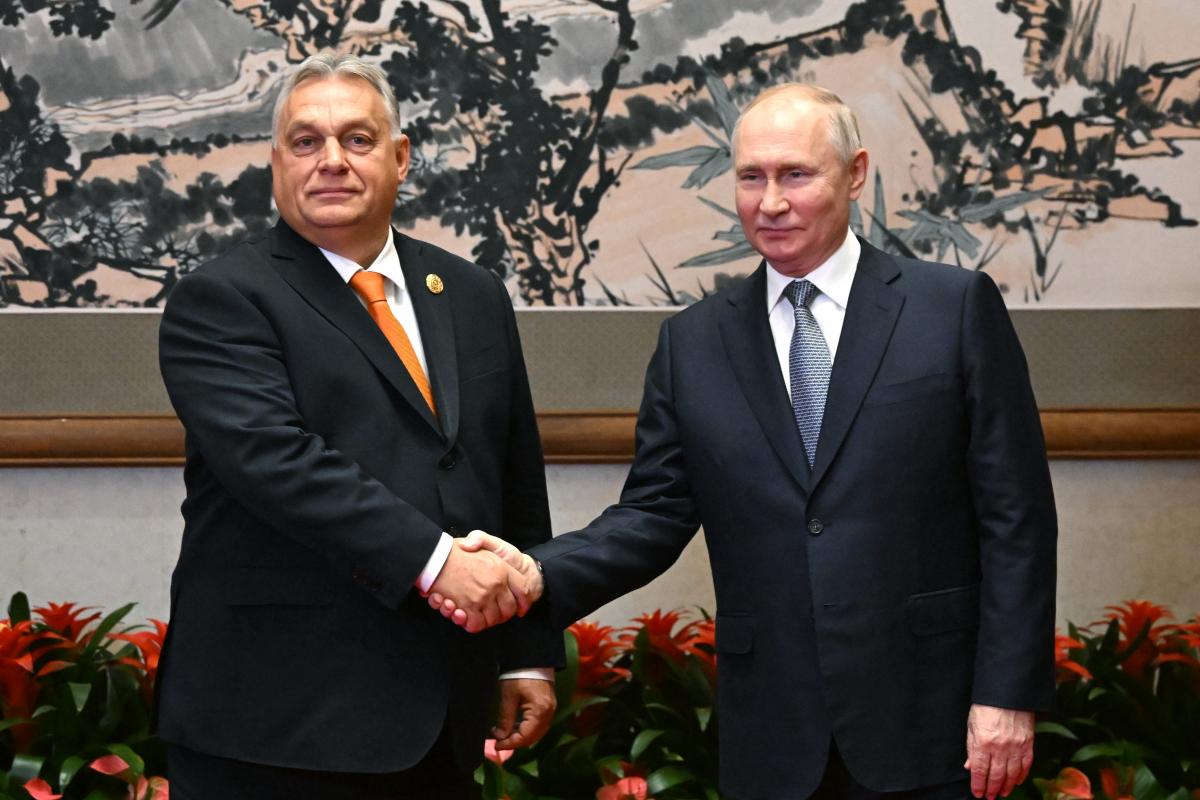 Egyre hangosabban beszélnek arról, hogy Orbán Putyin barátja