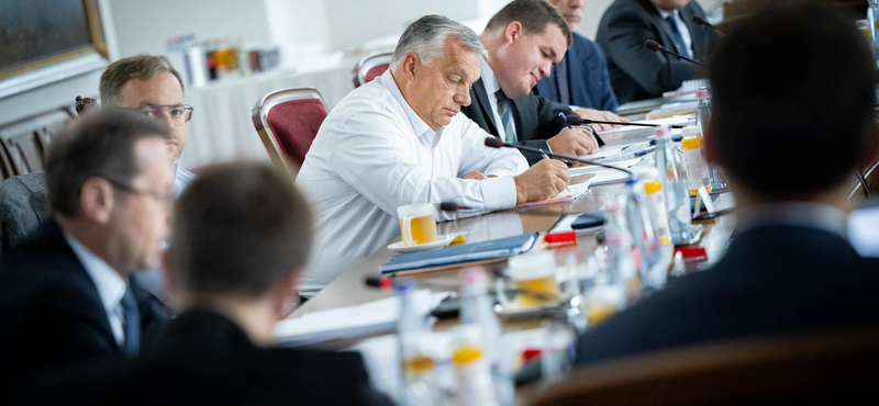 Névsor nélkül, de megjelent a határozat Orbán új tanácsadói testületéről
