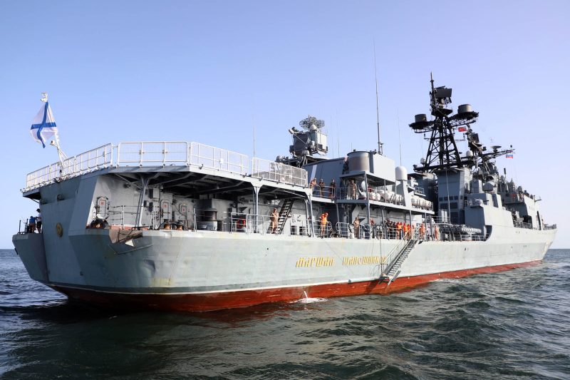 Rakétákkal felszerelt orosz hadihajó hatolt be a Földközi-tengerre