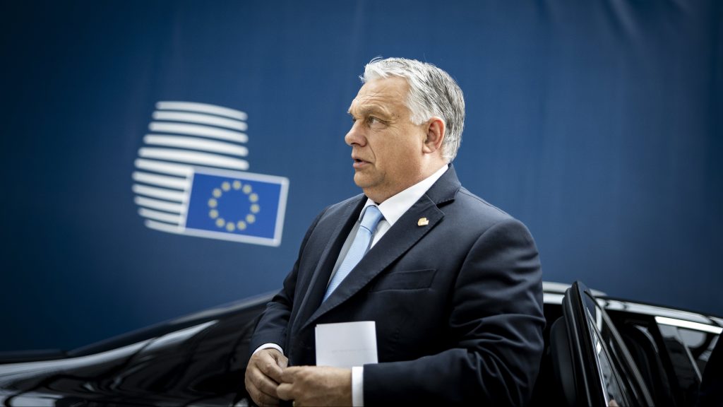 Ötpárti határozattervezet függesztené fel a Magyarországnak járó uniós támogatásokat